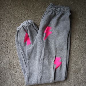 Gildan pink lightning bolt sweatpants.